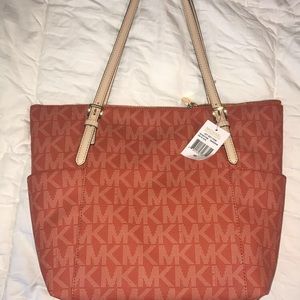 Michael Kors Jet setter collection